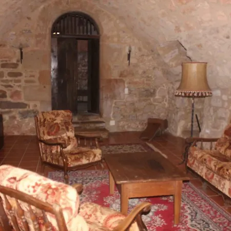 Semesterbostad Chateau De Presque *