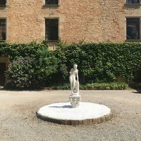 Chateau De Presque Semesterbostad