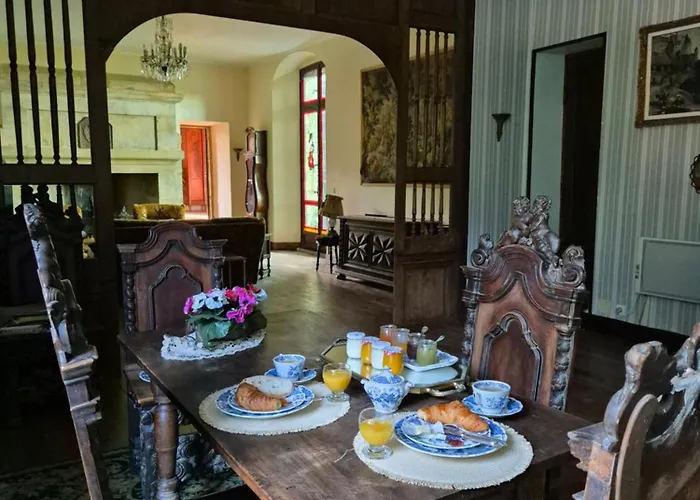 Chateau De Presque בית נופש