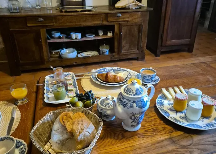 Chateau De Presque בית נופש *