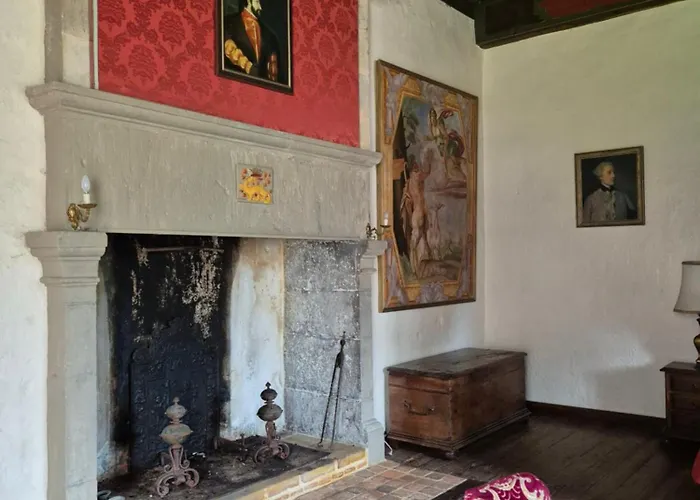 Chateau De Presque בית נופש