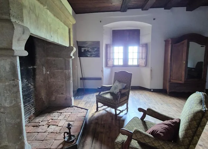 Chateau De Presque בית נופש *