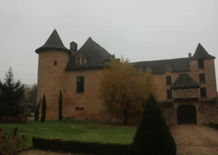 Chateau De Presque בית נופש