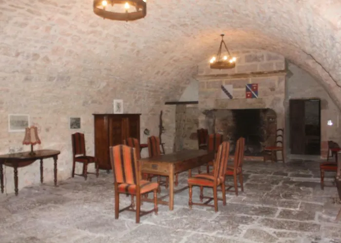 בית נופש Chateau De Presque Saint-Médard-de-Presque