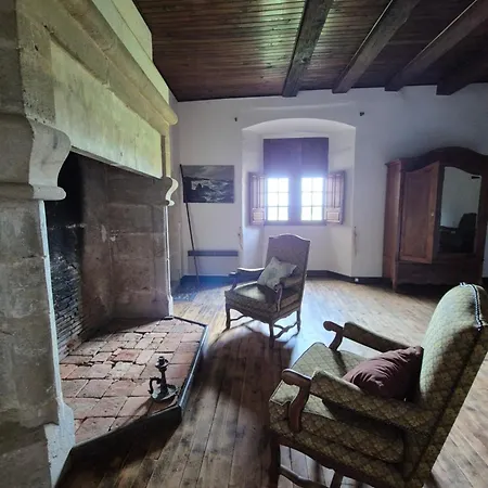 Chateau De Presque Ferienhaus *