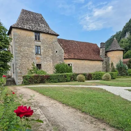 Chateau De Presque Saint-Médard-de-Presque