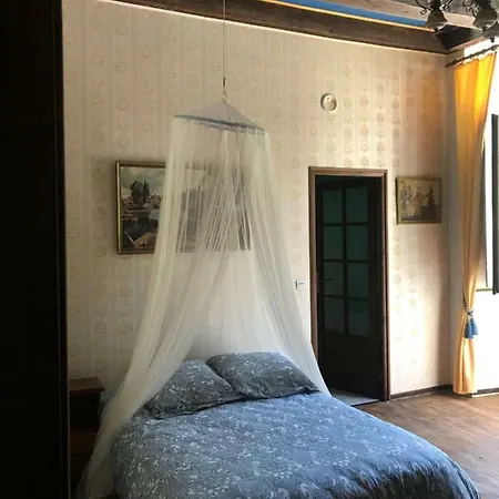 Semesterbostad Chateau De Presque